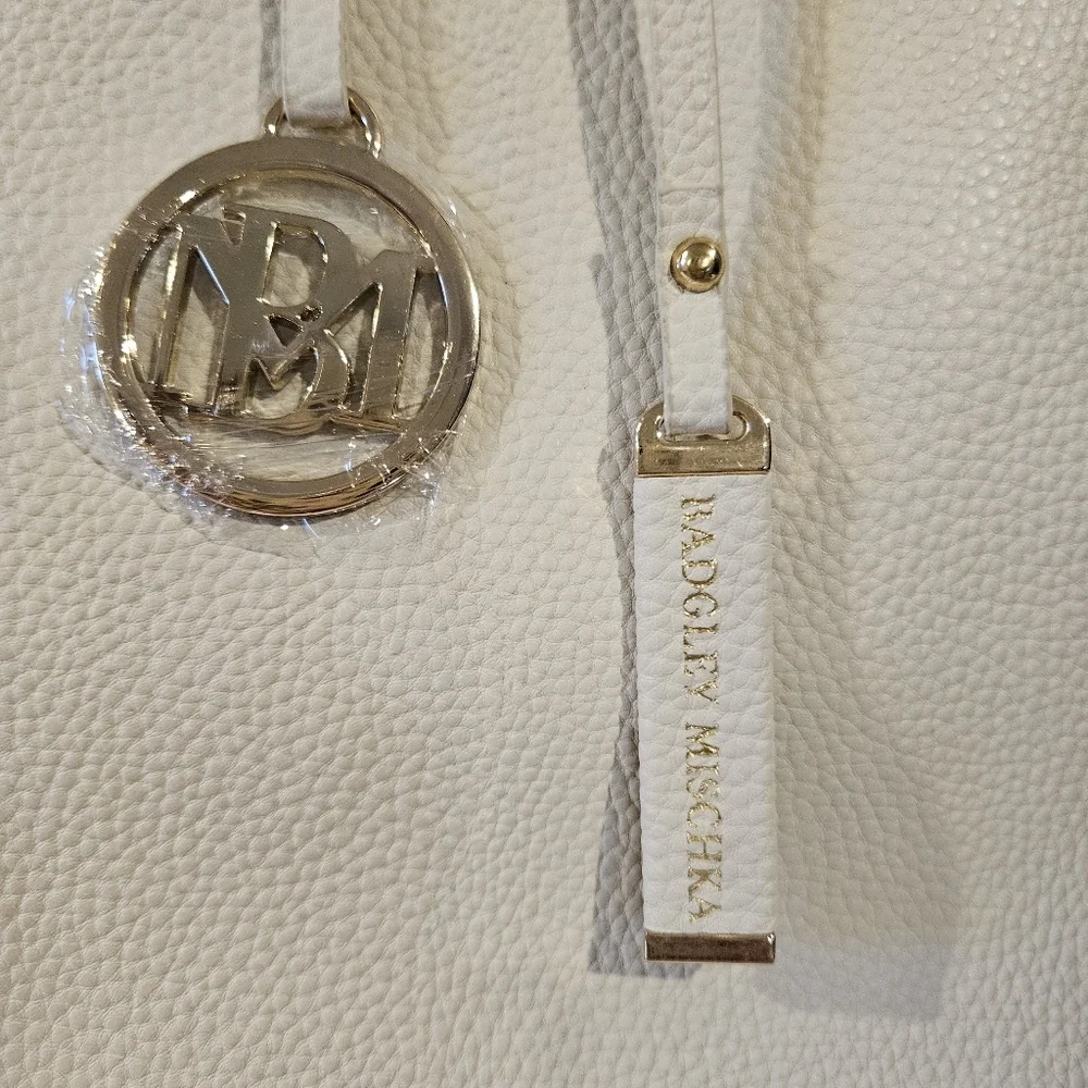 Badgley Mischka Tote Cream Gold Hardware NWT - Picture 3 of 5